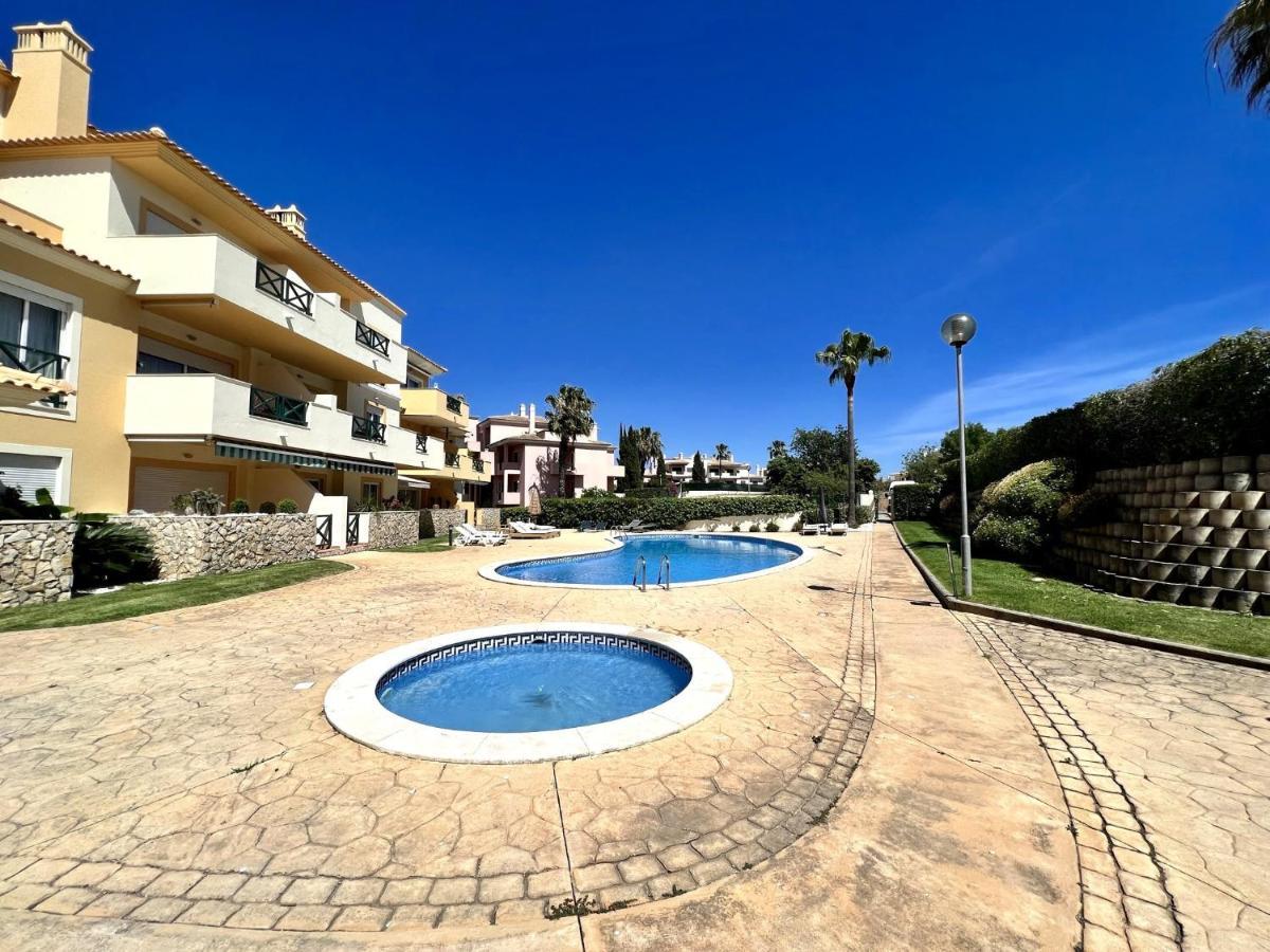 Albufeira Valley 2 With Pool By Homing エクステリア 写真
